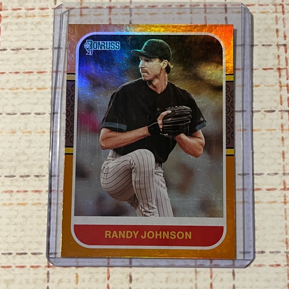 2021 ⚾️ Randy Johnson MLB Donruss Baseball Sports Trading Card #218 Red Holo - Picture 1 of 3